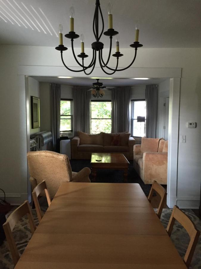 Oak Park Beauties - Tree Lined Streets - Walkable Appartement Buitenkant foto