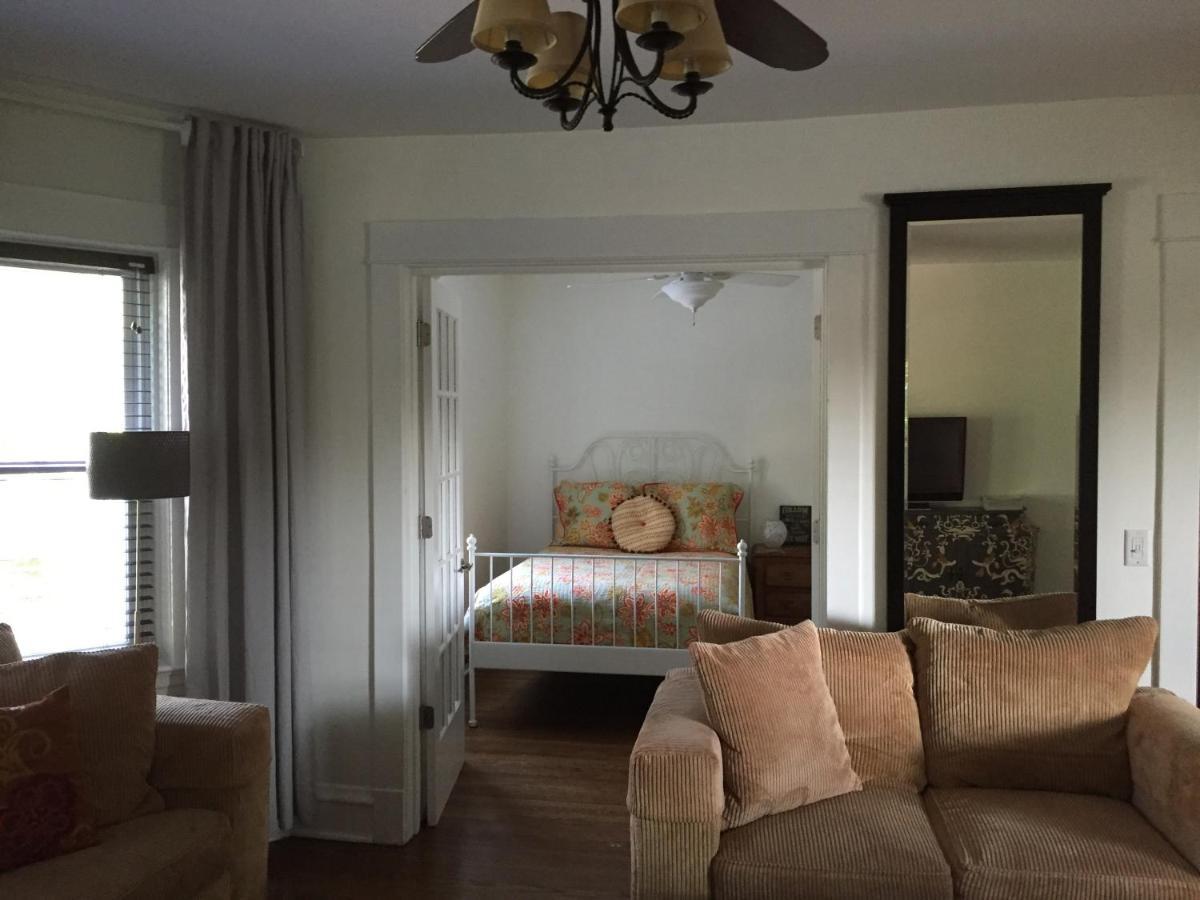 Oak Park Beauties - Tree Lined Streets - Walkable Appartement Buitenkant foto