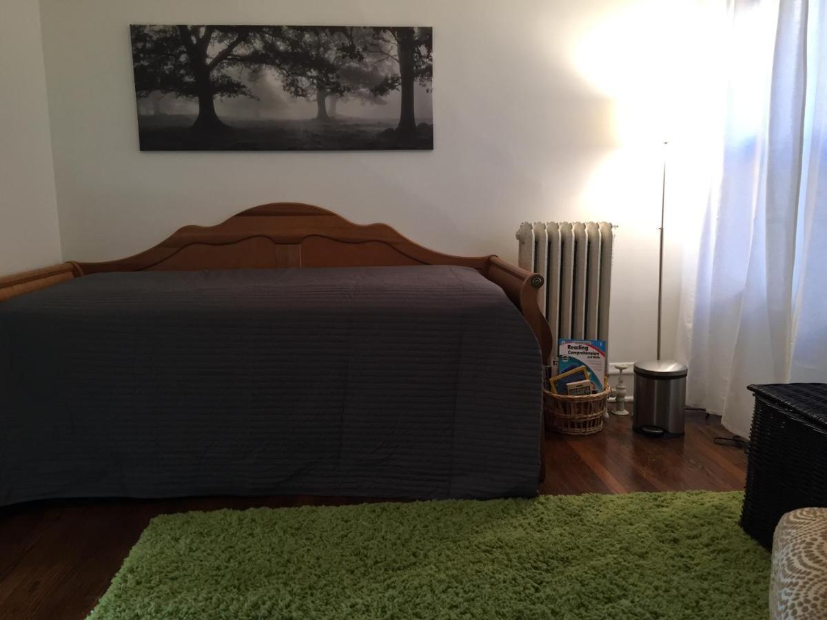 Oak Park Beauties - Tree Lined Streets - Walkable Appartement Buitenkant foto